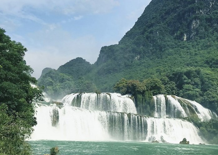 Ba Be Lake & Ban Gioc Waterfall Trip