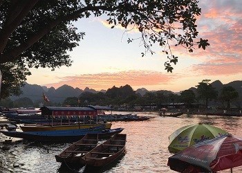 Perfume Pagoda – One Day Retreat