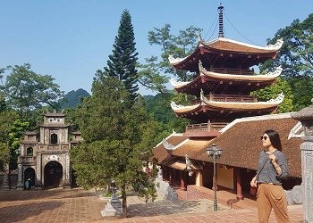 Perfume Pagoda – One Day Retreat