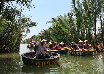 Vietnam in Capture