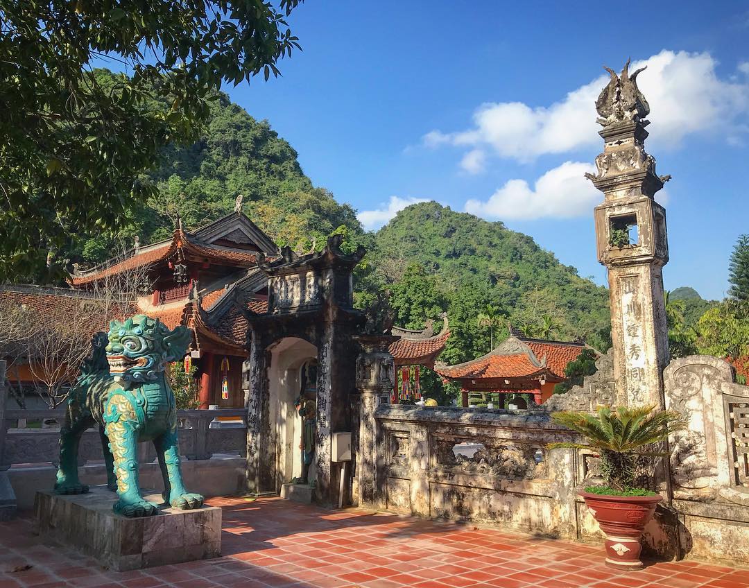 Perfume Pagoda